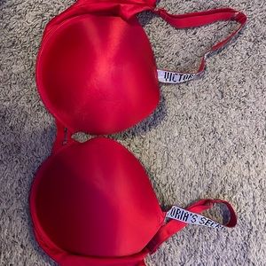 Victoria’s Secret push up bra / perfect condition / size 36DDD / color Red